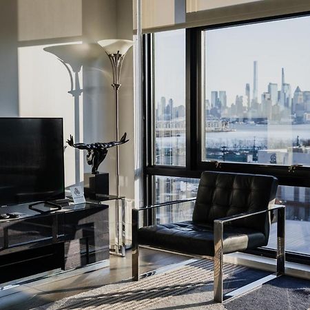 Dharma Home Suites Hoboken Exteriör bild