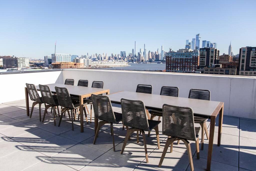 Dharma Home Suites Hoboken Exteriör bild