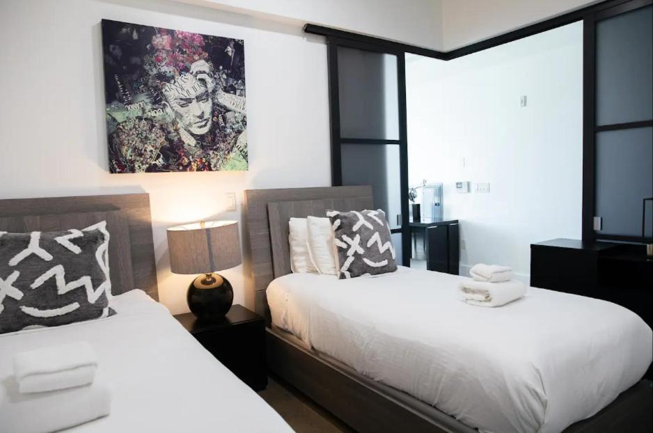 Dharma Home Suites Hoboken Exteriör bild
